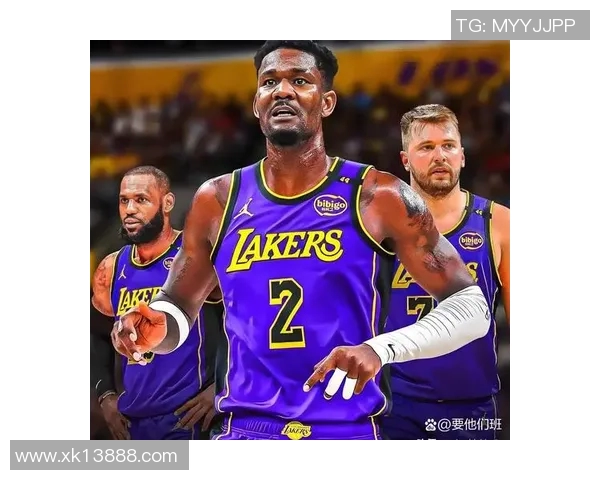 大范分析：里夫斯无球跑动活跃东契奇詹姆斯却选择静止待命